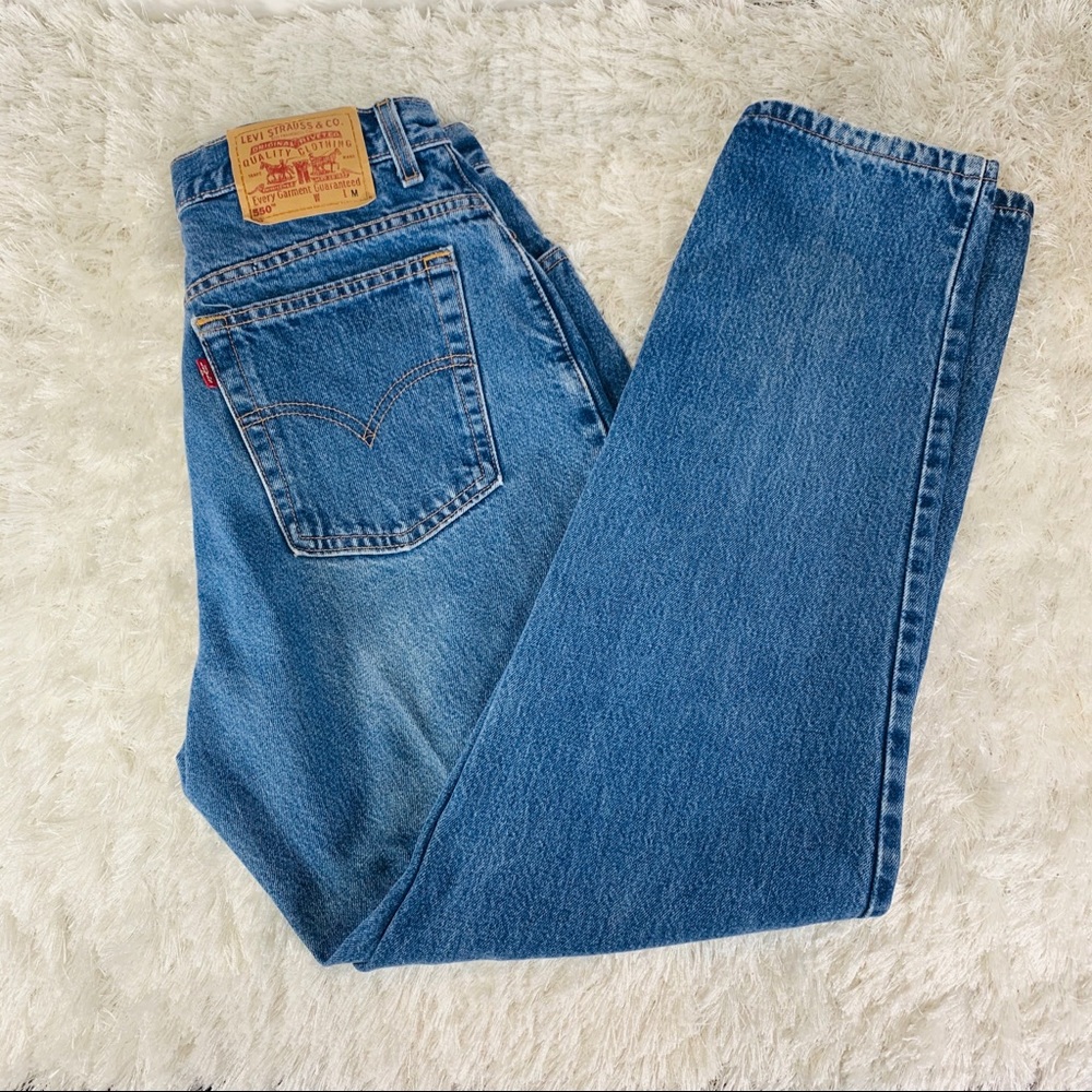 Levi’s 550 Vintage Tapered Leg Relaxed Fit 32”